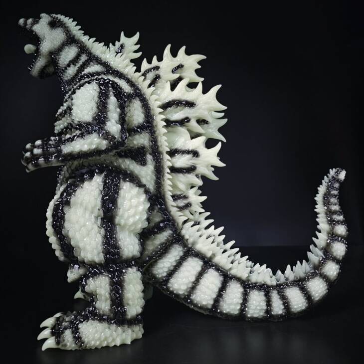 3D4K HiReD Howling Giant #3 Colourway Skellinton Super Glow - Image 2