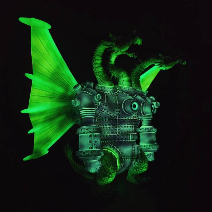 Baby Looong #8 Colourway Darklight Super Glow - Image 10