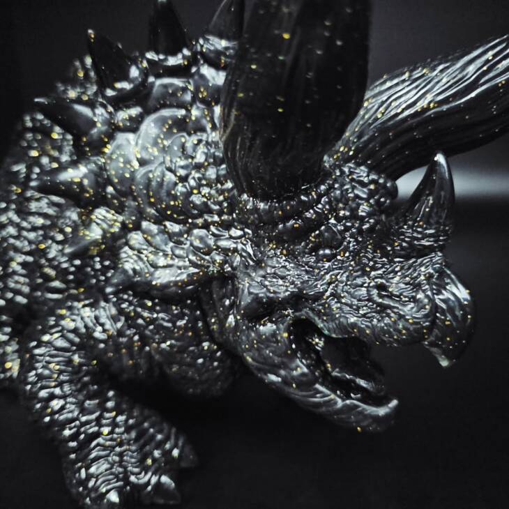DinoKaiju Trike Obsidian Gold - Image 8
