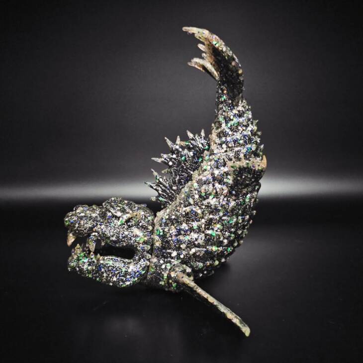 KaijuKarp Kuroshachi Glitter - Image 2