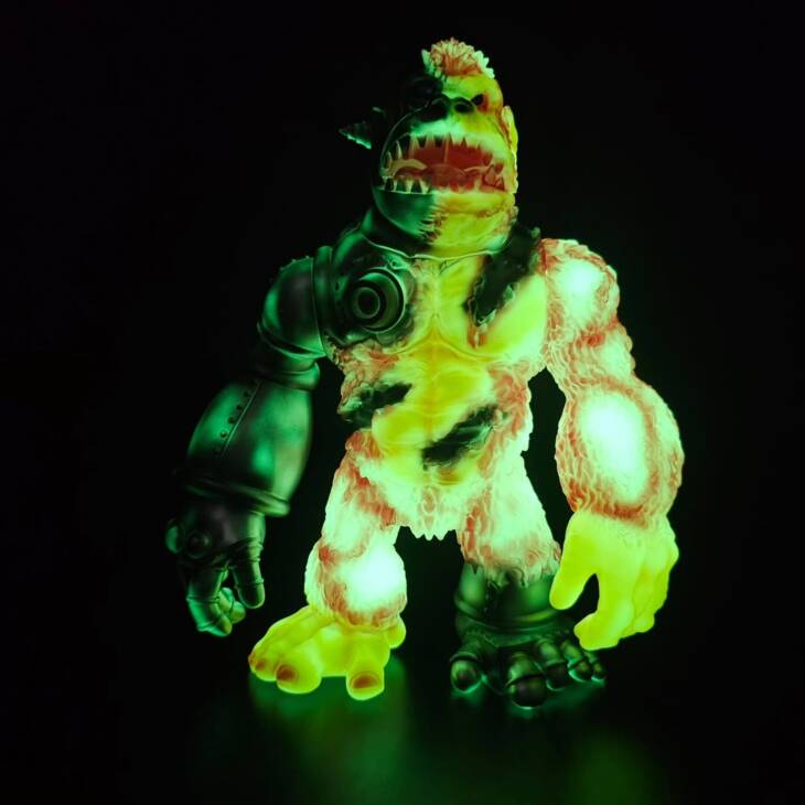 MechKong Imposter #20 Colourway Infernape Super Glow - Image 7