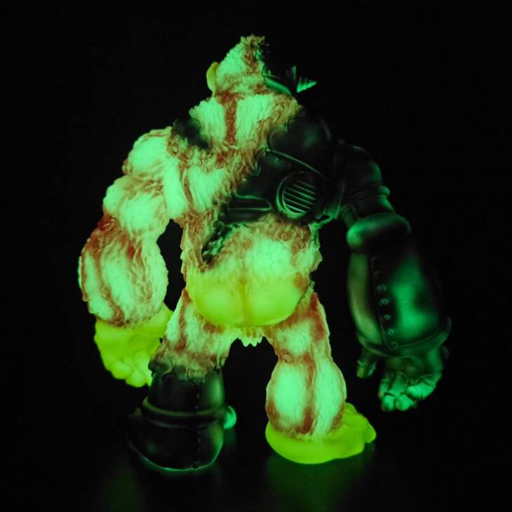 MechKong Imposter #20 Colourway Infernape Super Glow - Image 9
