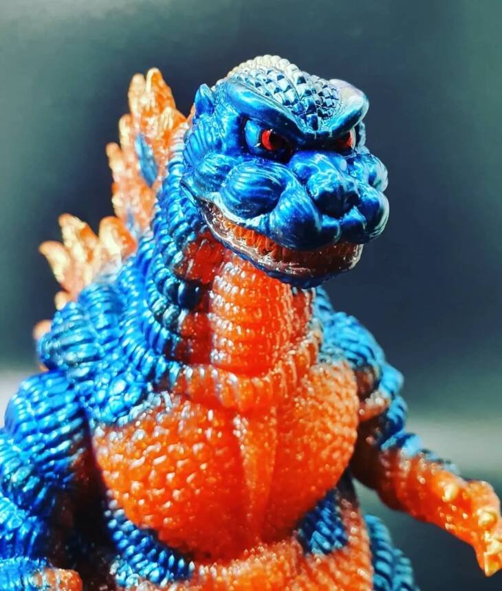 Shin Desu Blue Flame Orange Glitter Base - Image 3