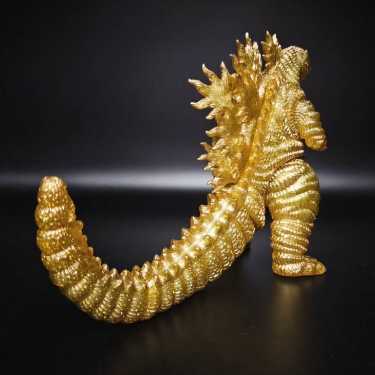 Shin Desu Golden Dragon Glitter - Image 4