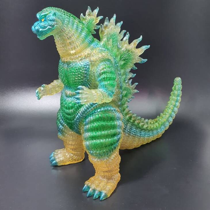 Shin Desu Hulk Gold Glitter Fade - Image 3
