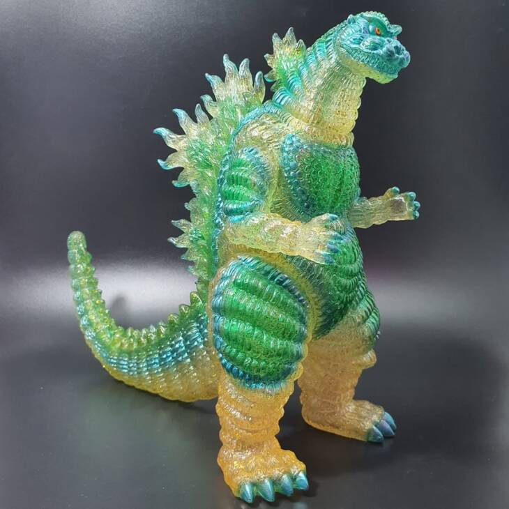 Shin Desu Hulk Gold Glitter Fade - Image 4