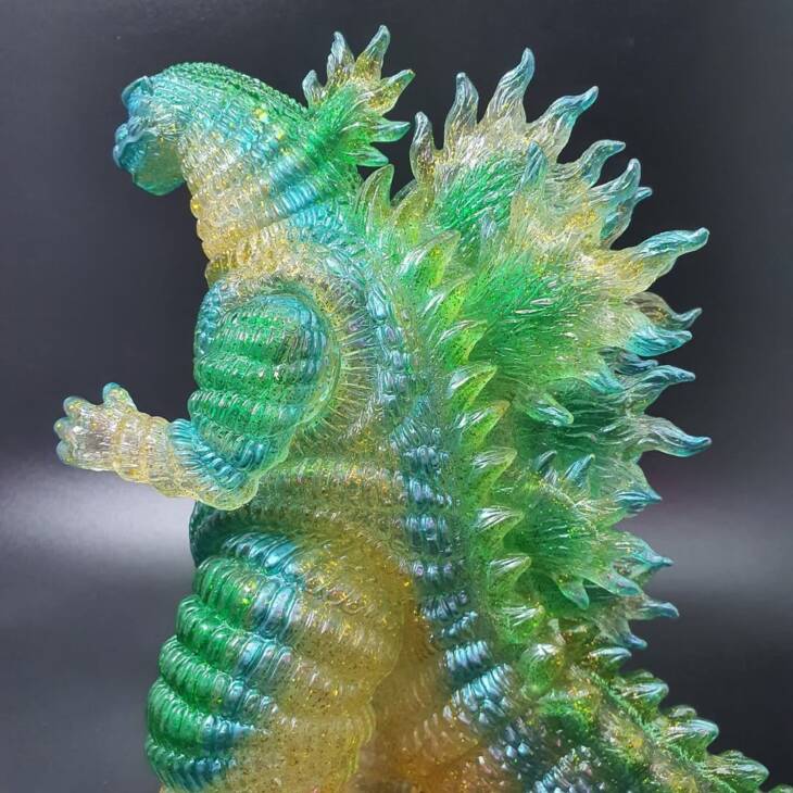 Shin Desu Hulk Gold Glitter Fade - Image 7