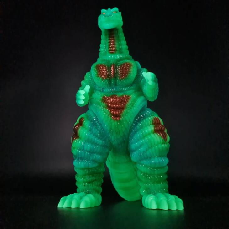 Shin Desu Mutant Green Super Glow - Image 6