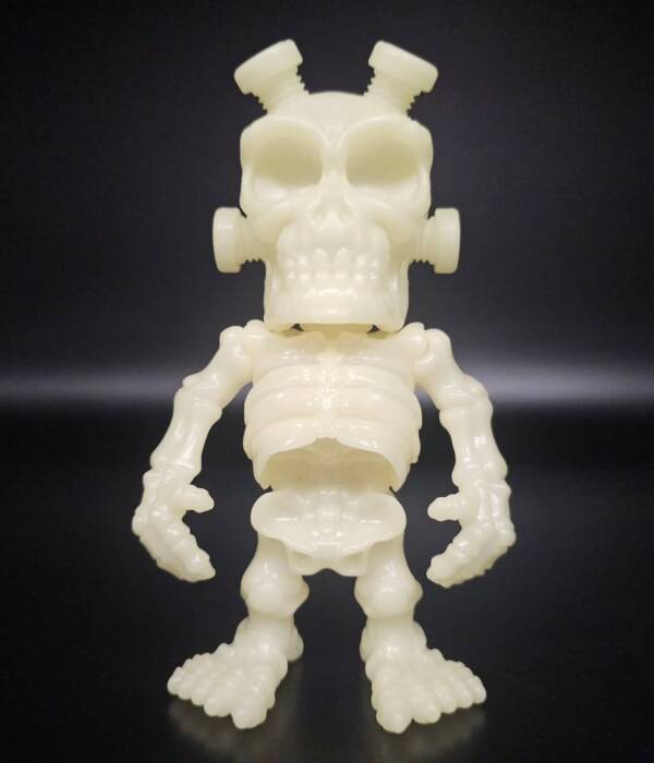Skull Bolt Kid Eerie Glow Blank