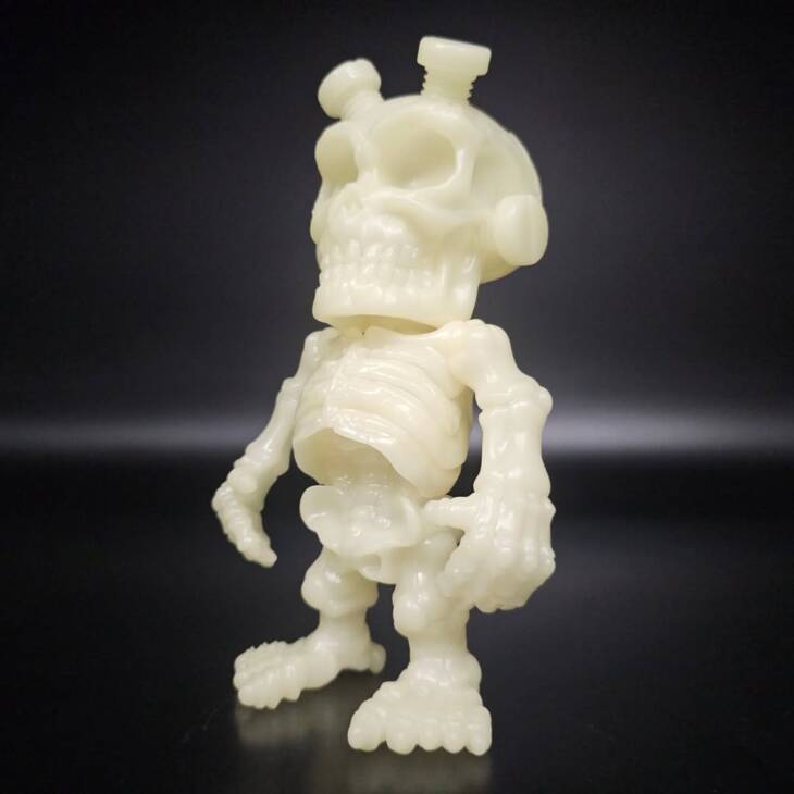 Skull Bolt Kid Eerie Glow Blank - Image 2
