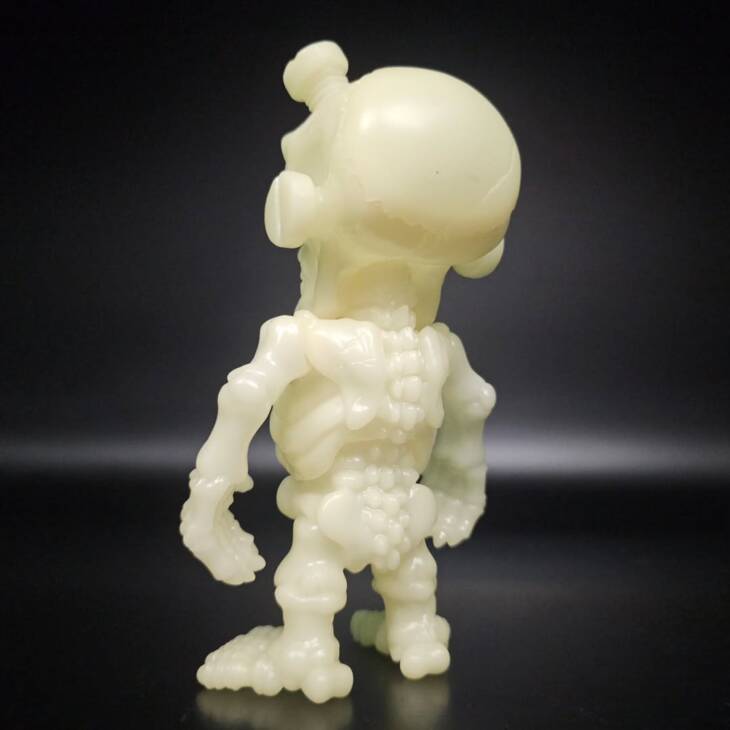 Skull Bolt Kid Eerie Glow Blank - Image 3