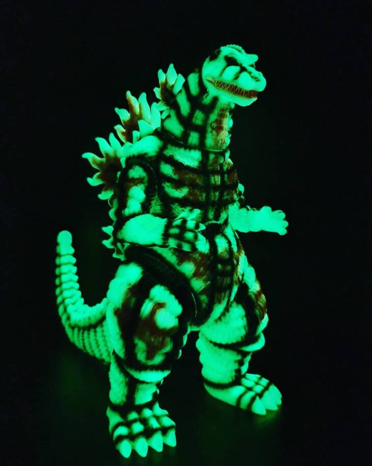 Super Glow Shin Desu Burning Bones