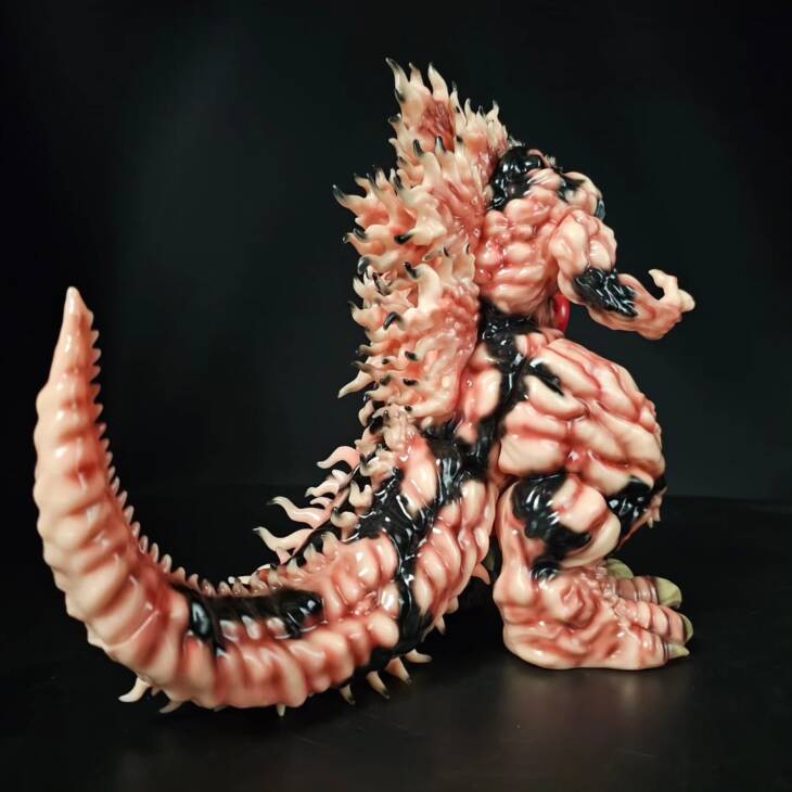Venolah #7 Colourway Attack Titan - Image 4