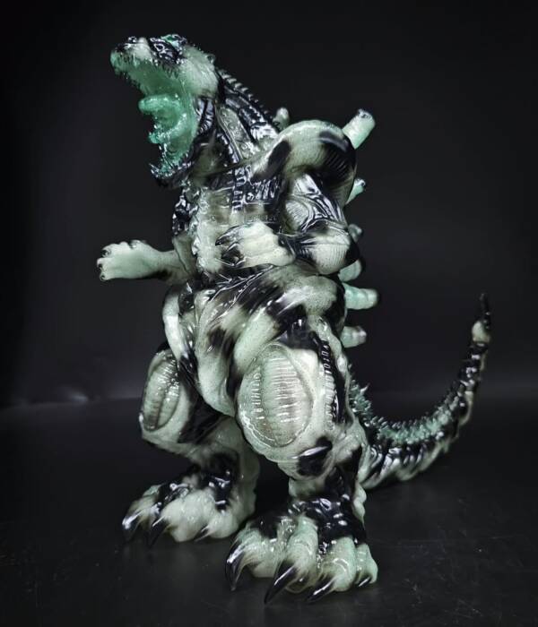Xenolah #32 Colourway Commando Glitter DDSG