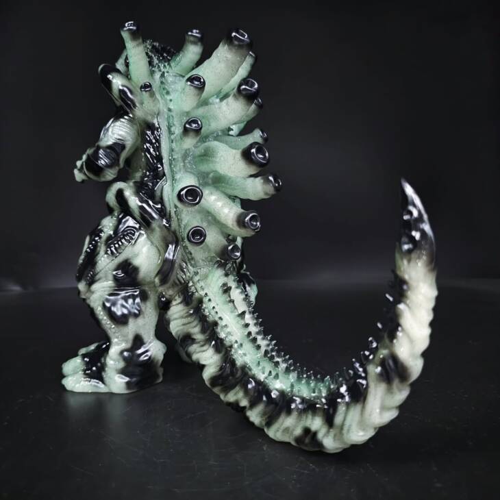 Xenolah #32 Colourway Commando Glitter DDSG - Image 3