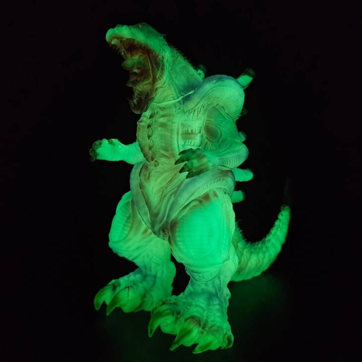 Xenolah #36 Colourway Sakura Super Glow - Image 7