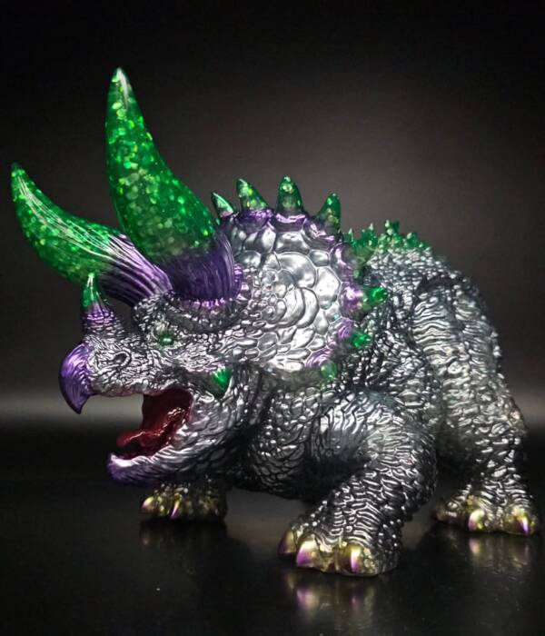 DinoKaiju Trike #3 Colourway: Cyborg Glitter