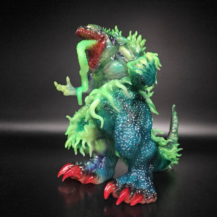 Venolah #35 Colourway: Uranium Super Glow