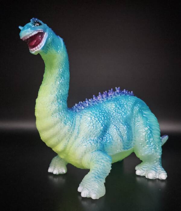 DinoKaiju Bronto #6 Colourway: Plasma Super Glow!