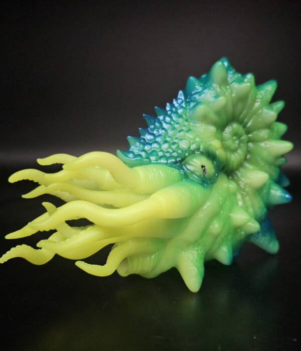 NautiLahs #4 Colourway: Alvin Super Glow!