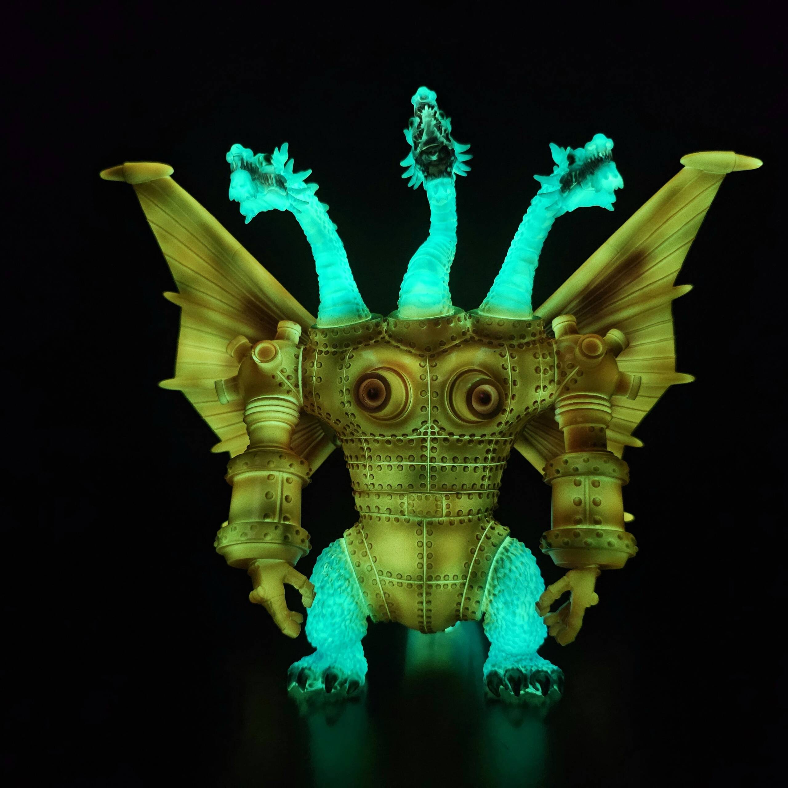 Baby Loong #14 Colourway: Alien Super Glow! - Image 9