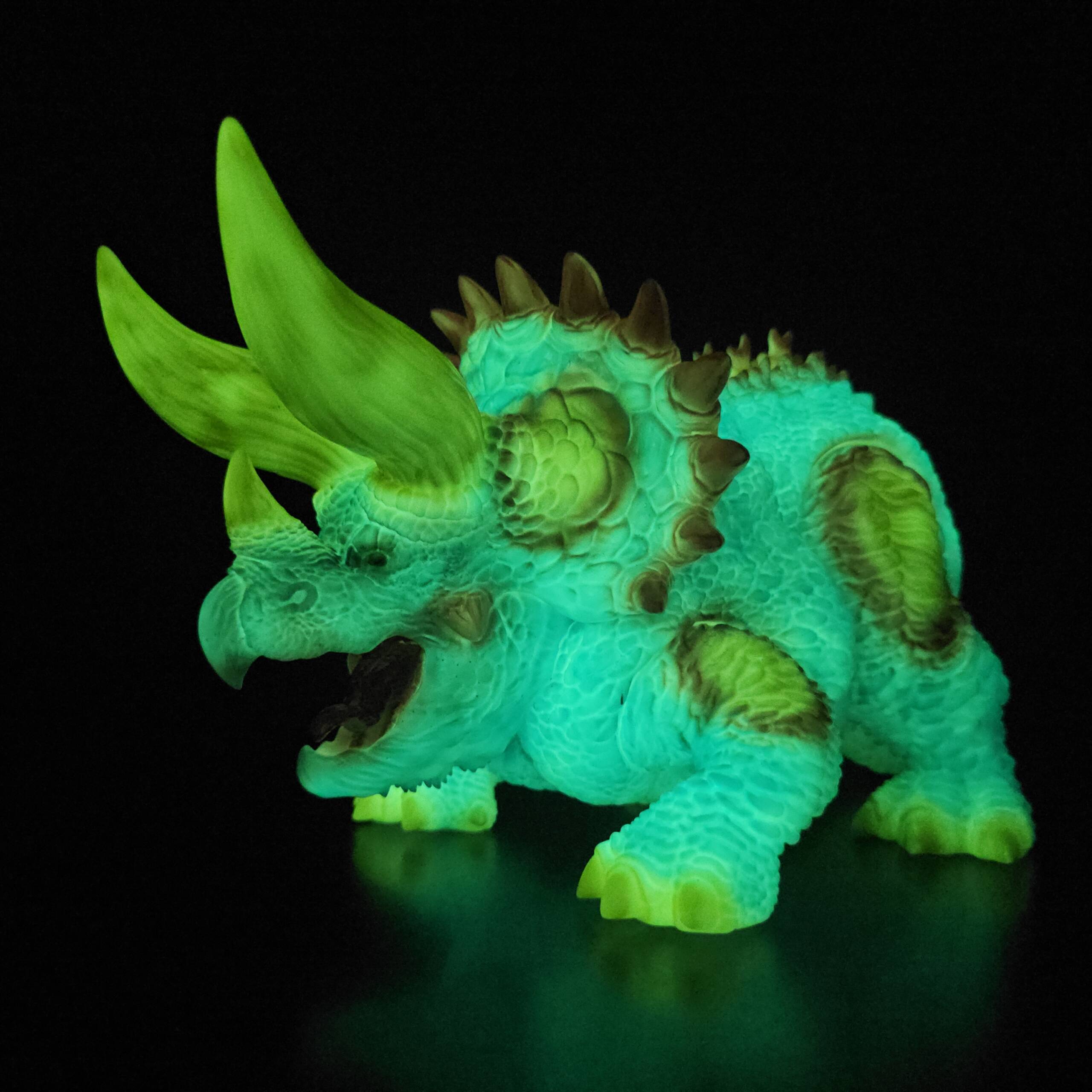 DinoKaiju Trike #10 Colourway: Infra Super Glow! - Image 2