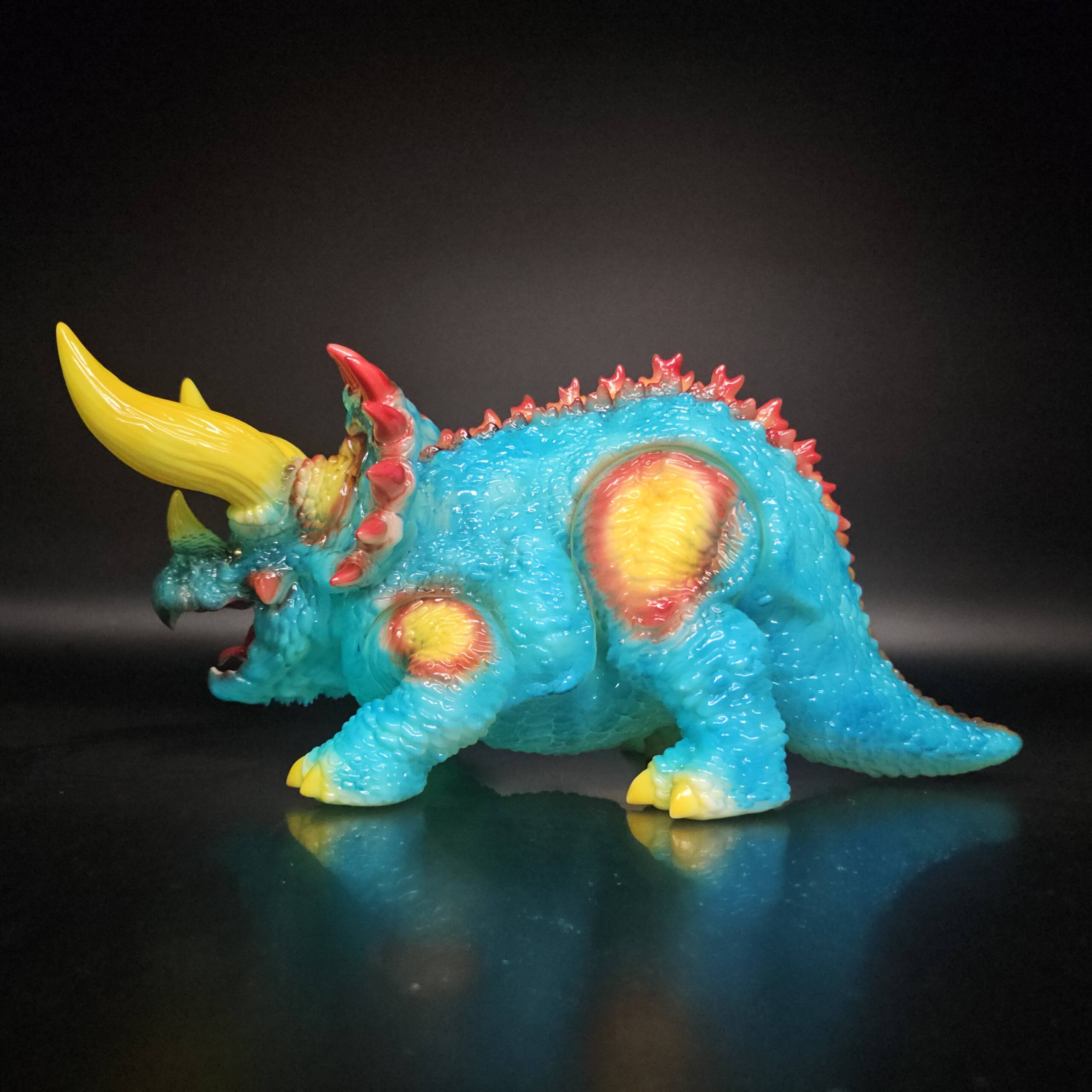 DinoKaiju Trike #10 Colourway: Infra Super Glow! - Image 7