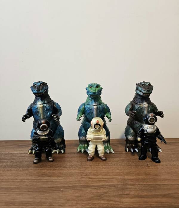 Toygraph Godzilla 1954 "Diver Set"