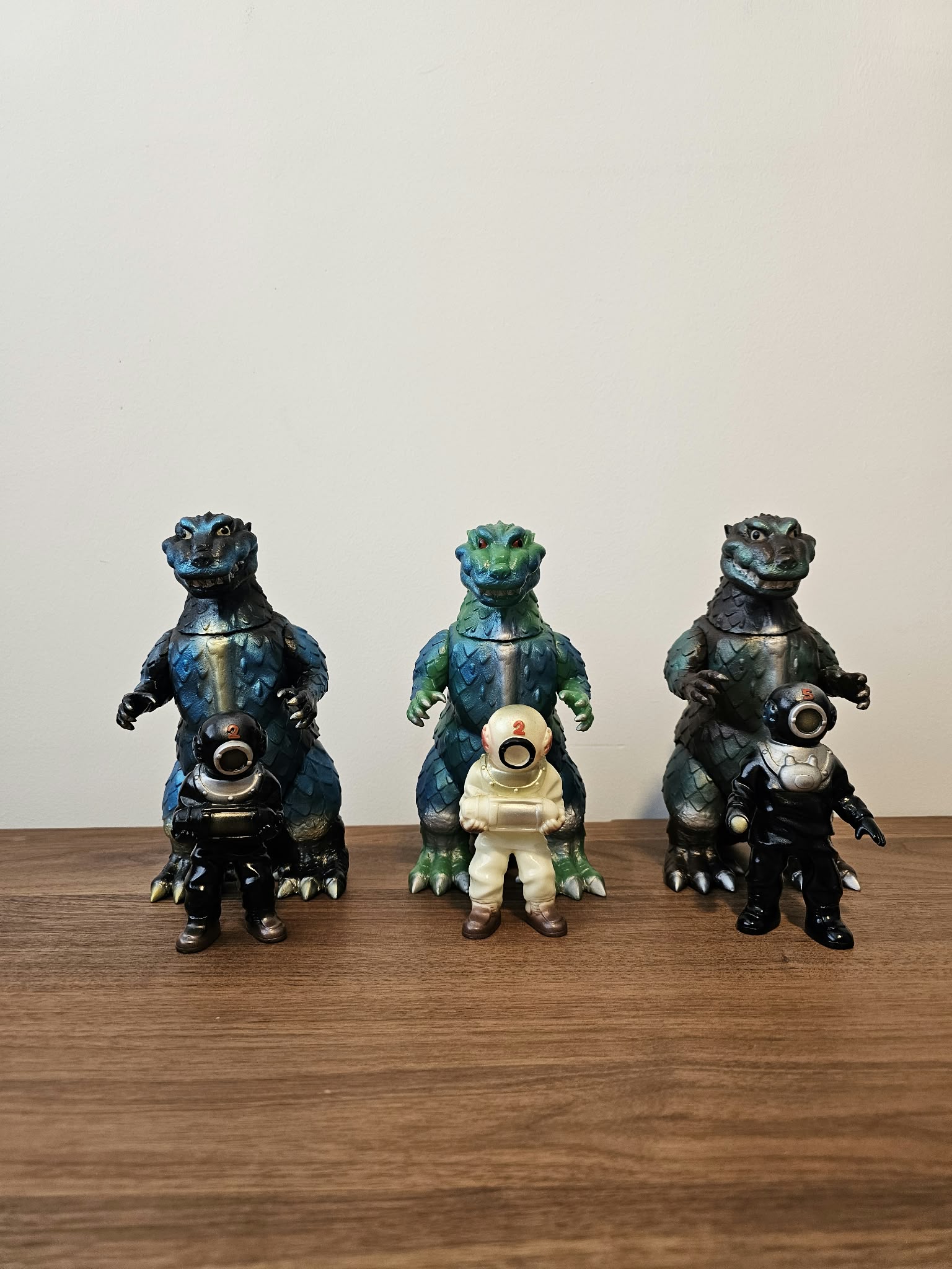 Toygraph Godzilla 1954 "Diver Set"